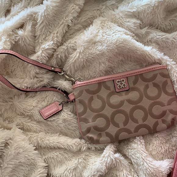 Coach Handbags - Coach Wristlet